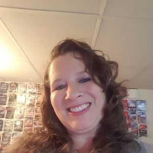 Meet your Posher, Pam